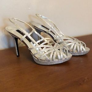 Silver Glitter Formal Heels 🥂